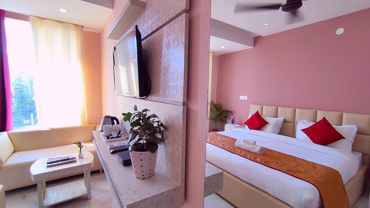 Spring Sky Haridwar By Shrigo Hotels Екстер'єр фото