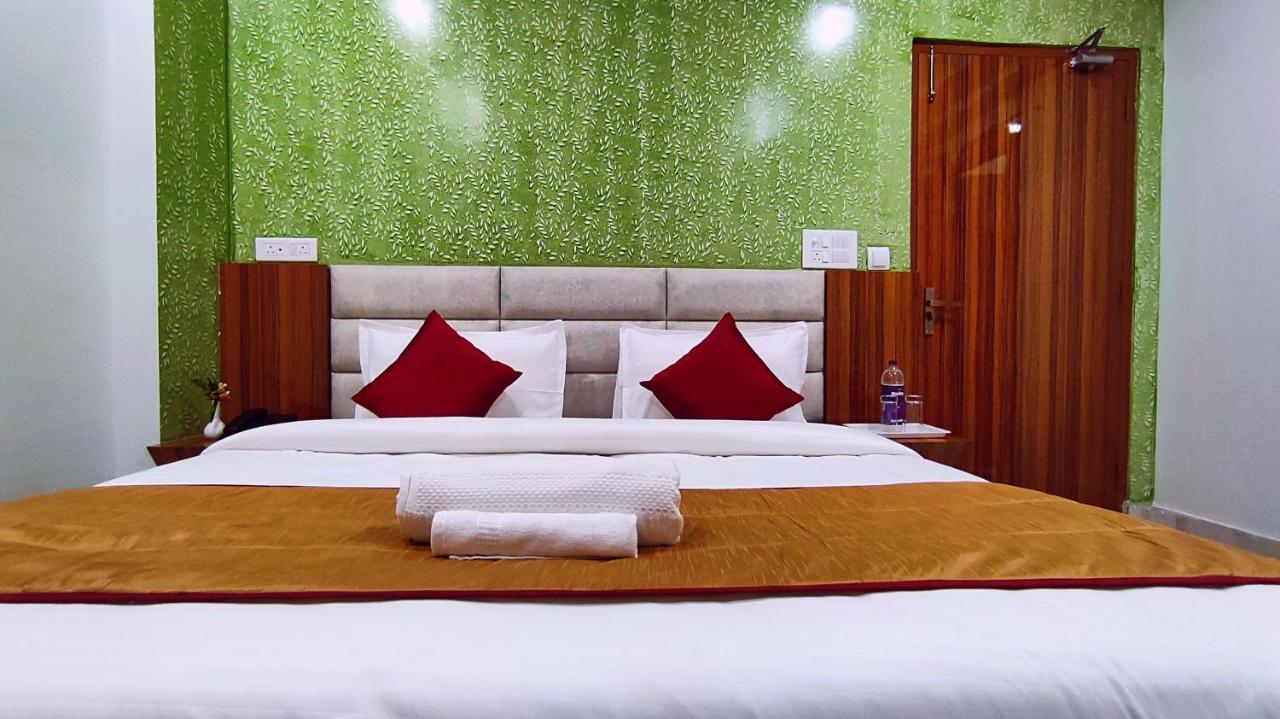 Spring Sky Haridwar By Shrigo Hotels Екстер'єр фото