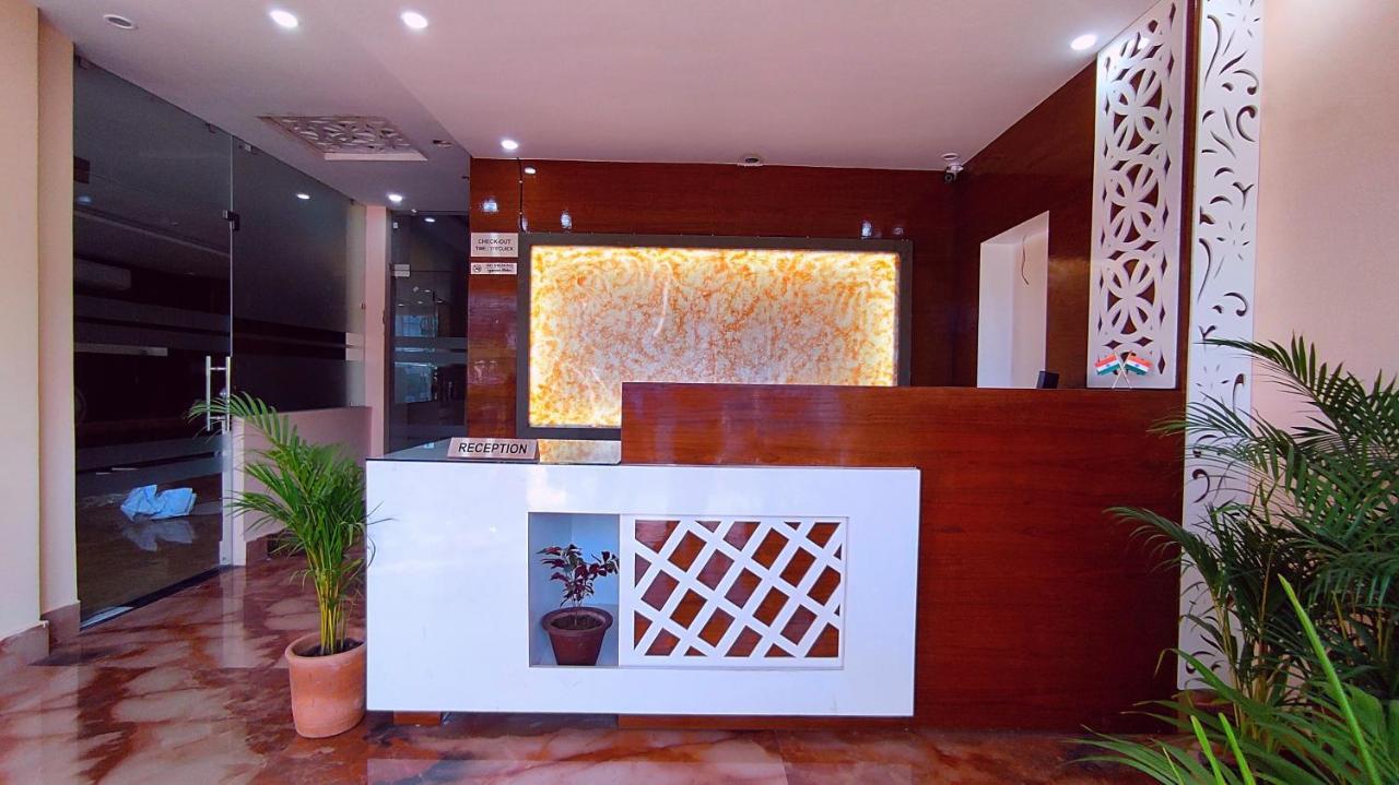 Spring Sky Haridwar By Shrigo Hotels Екстер'єр фото